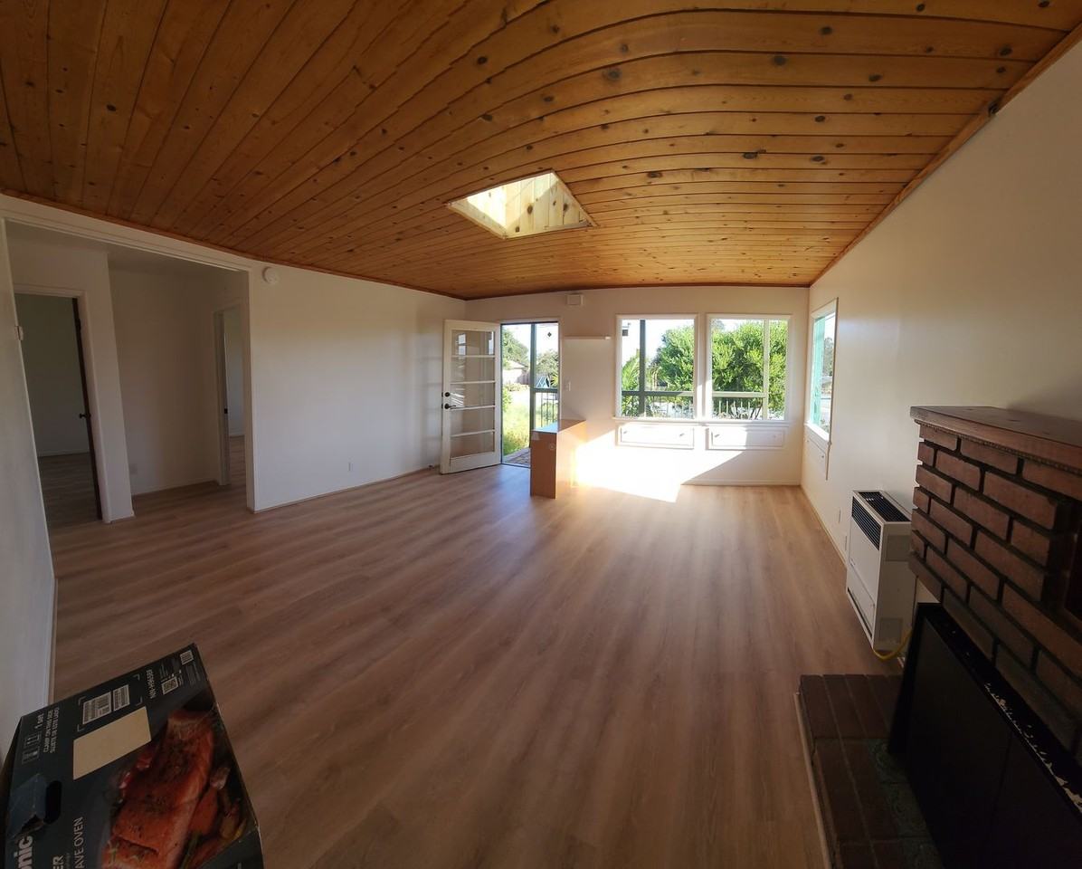 597 Lilac Dr - Photo 5 of 16