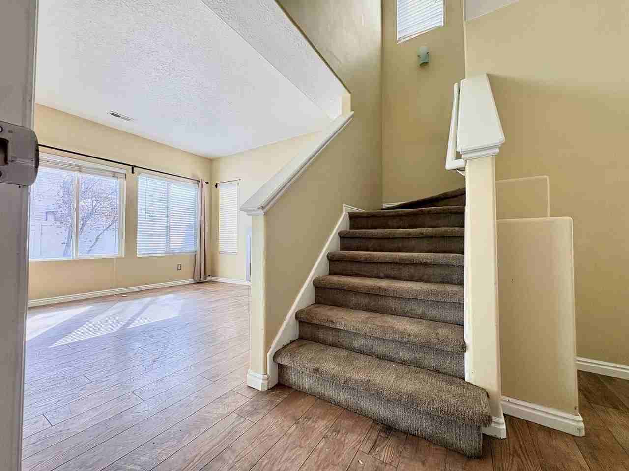 3141 S Alsace Way - Photo 4 of 27