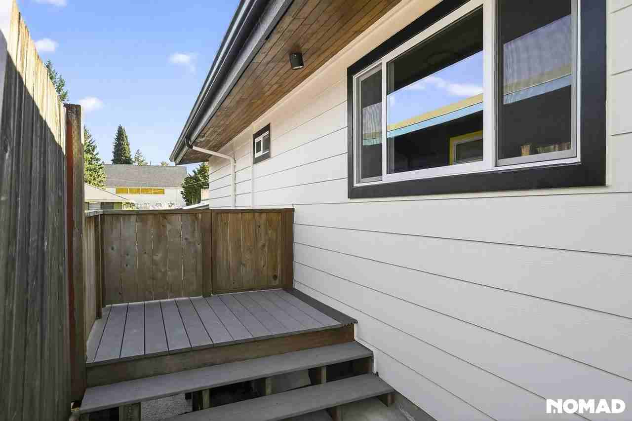 6552 38th Ave Ne - Photo 7 of 31