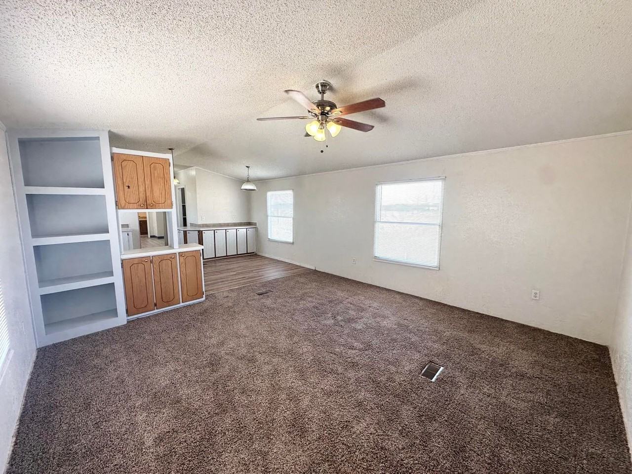 6181 W Mulberry St - Photo 2 of 13