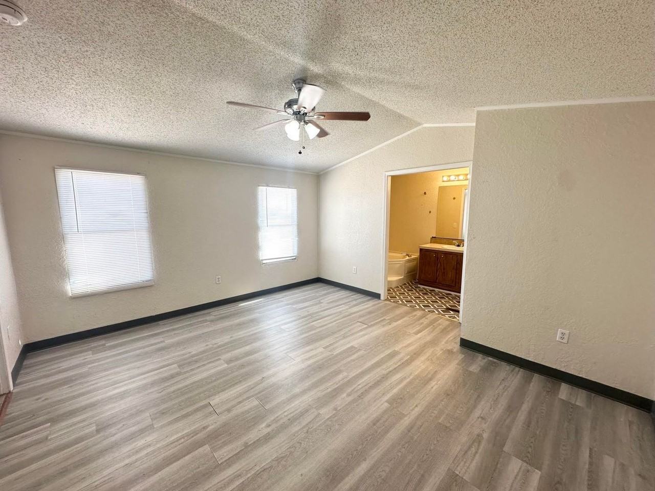 6181 W Mulberry St - Photo 6 of 13