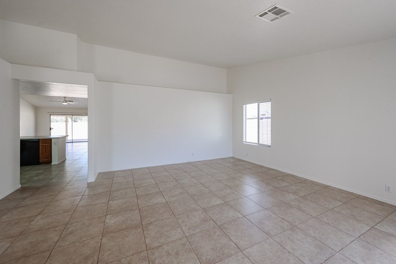 6524 N 90th Dr - Photo 3 of 38