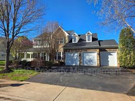 featured image of 2520 Post Oak Dr