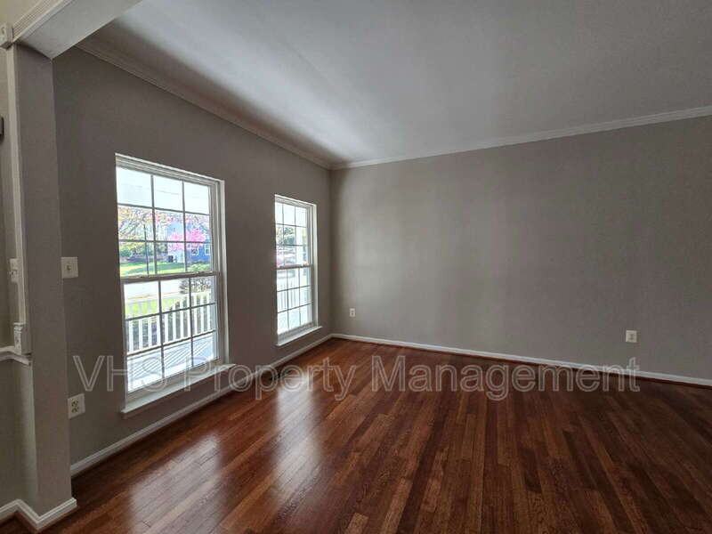 2520 Post Oak Dr - Photo 5 of 46