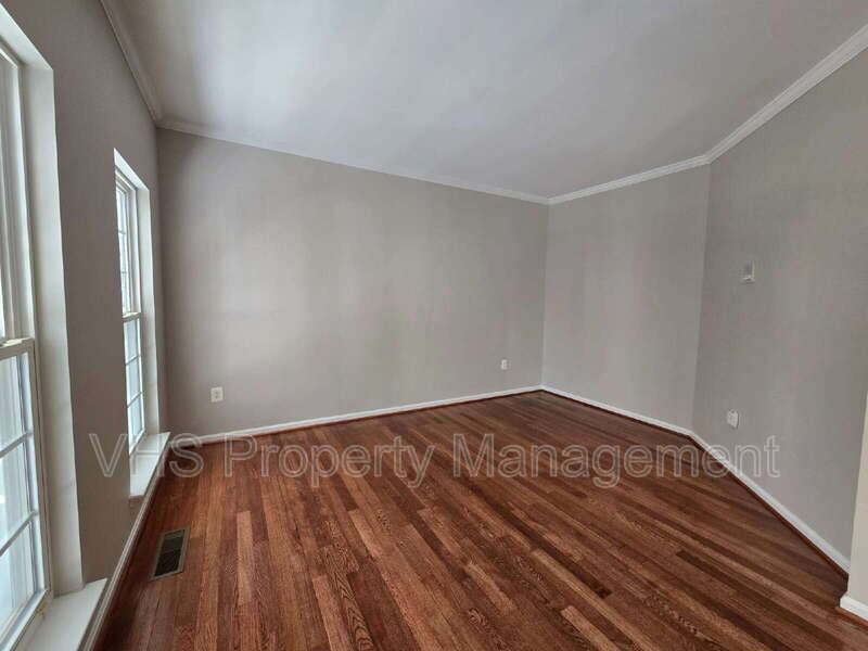 2520 Post Oak Dr - Photo 6 of 46