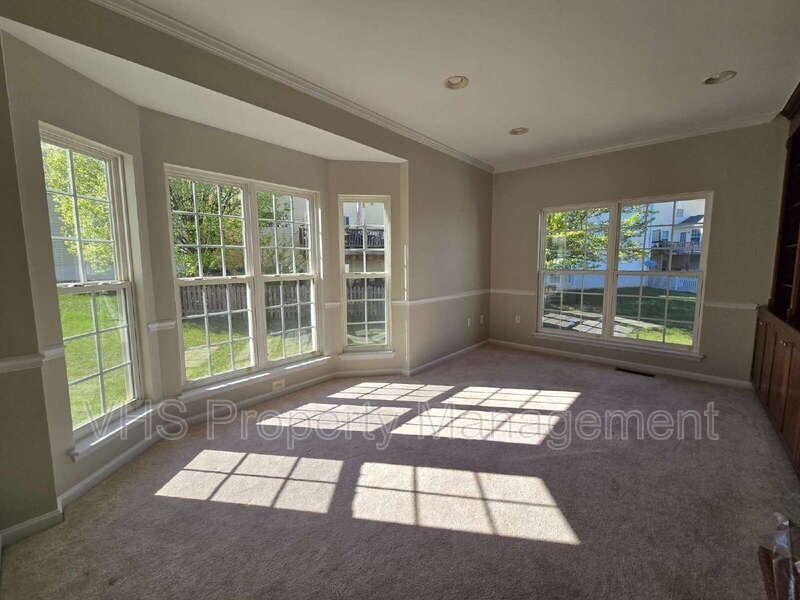 2520 Post Oak Dr - Photo 7 of 46