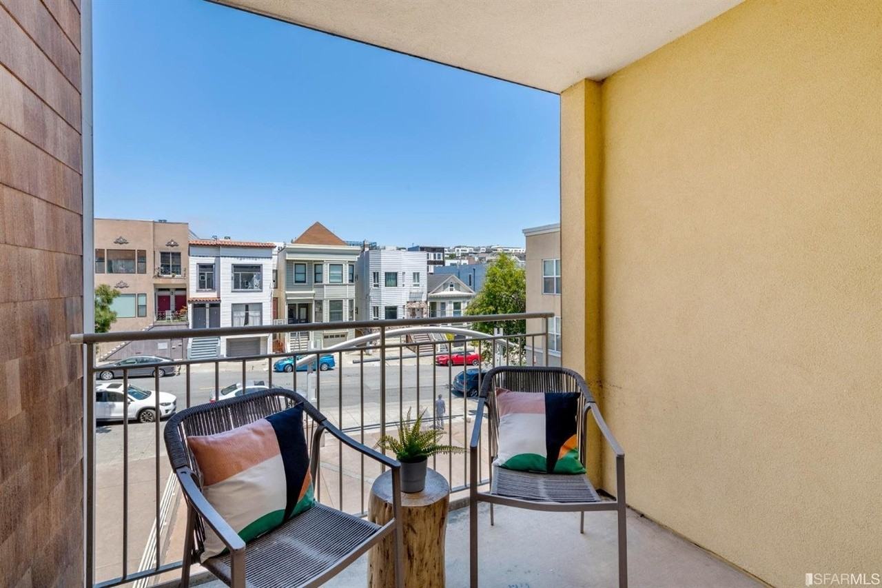 2001 Mcallister St - Photo 2 of 11