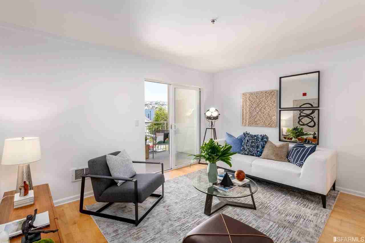 2001 Mcallister St - Photo 5 of 11