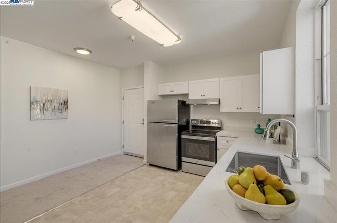 516 Martha St - Photo 7 of 14