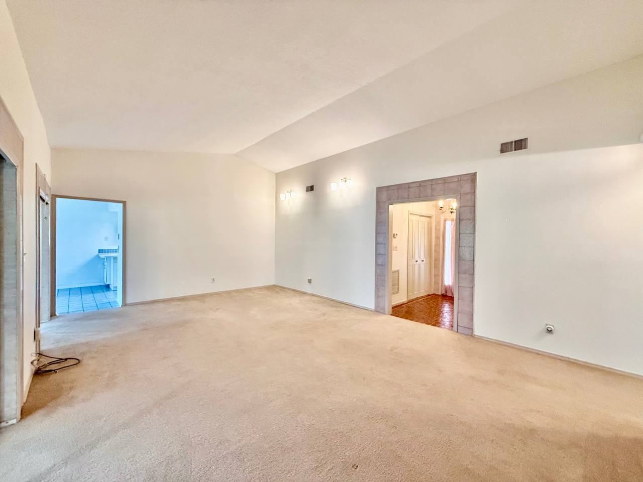 1839 Tumbleweed Ct - Photo 4 of 40