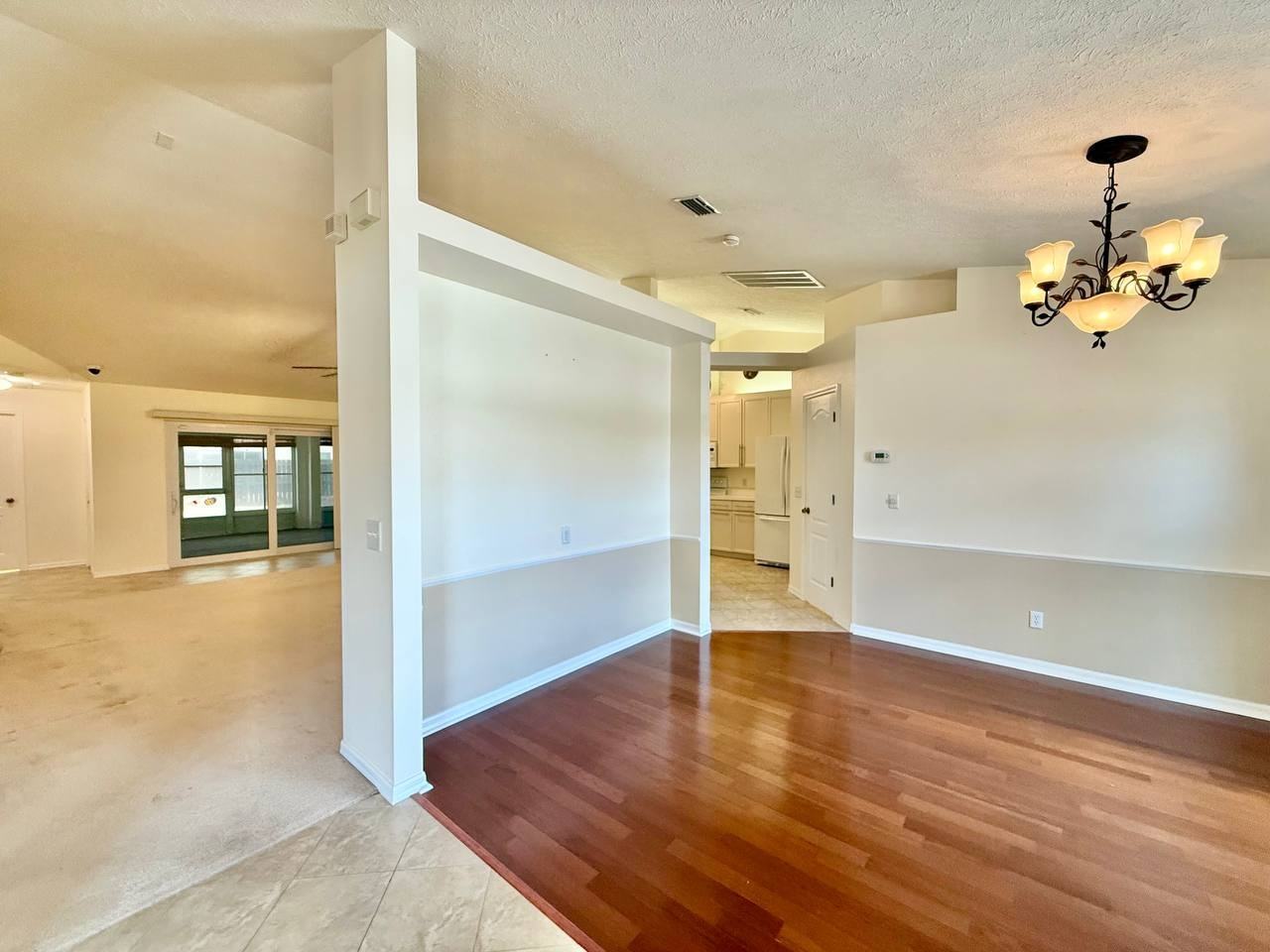 9815 La Vonda St - Photo 4 of 46