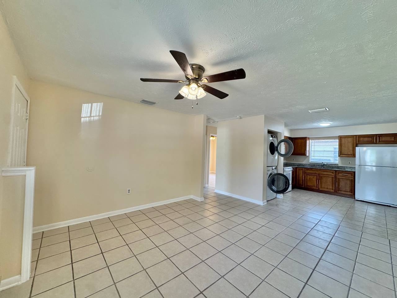 10015 N Aster Ave #B - Photo 7 of 22