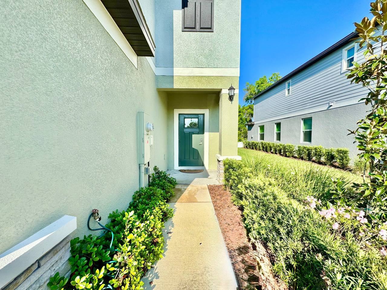 6093 Acara Ln - Photo 3 of 39