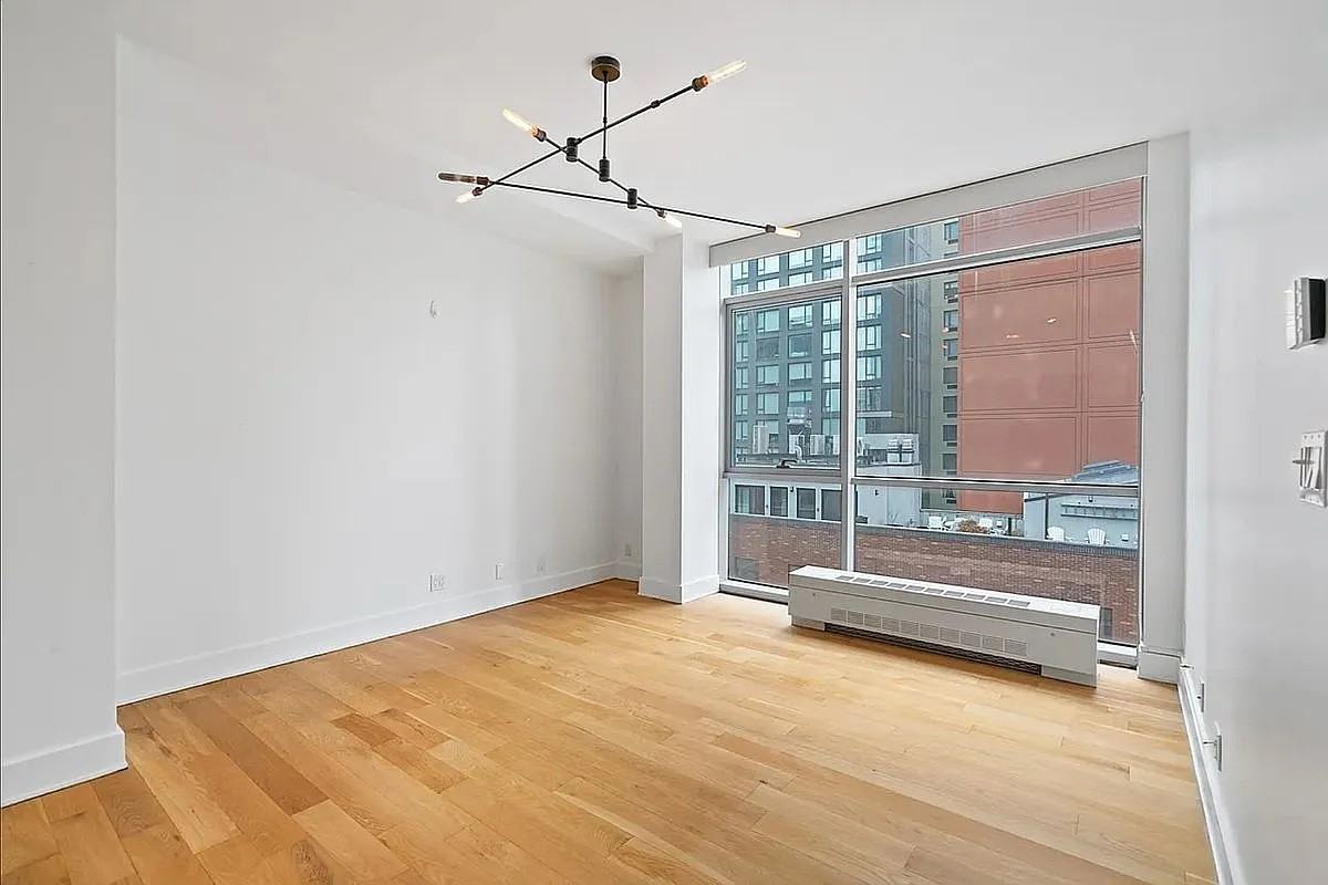 2626 Jackson Ave #603 - Photo 5 of 9