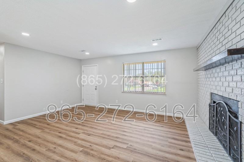 4034 Deer Run Dr - Photo 2 of 22