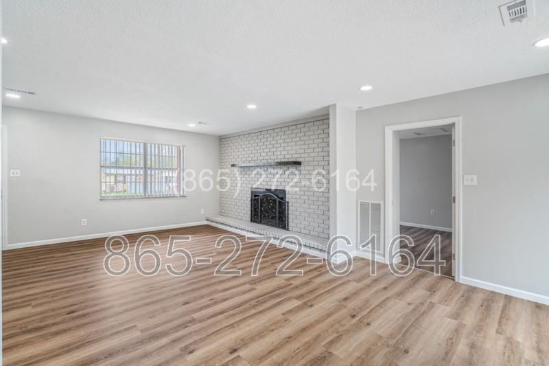 4034 Deer Run Dr - Photo 3 of 22