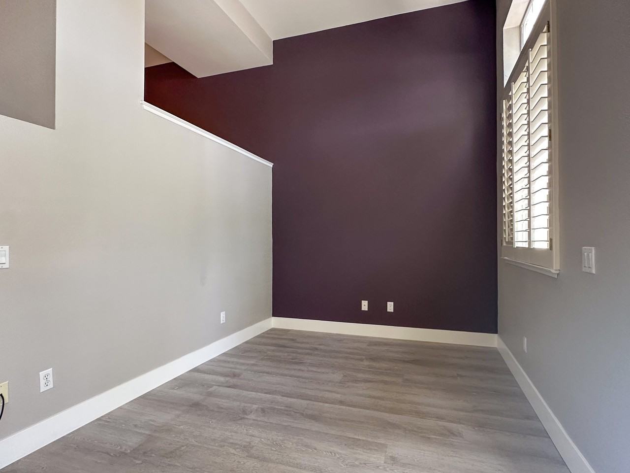 568 Blackwood Ter - Photo 4 of 25