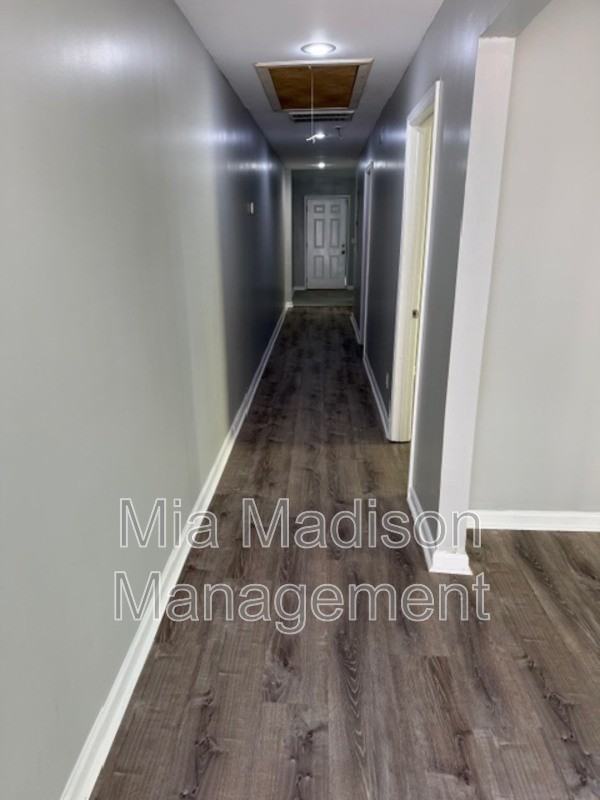 319 W 31st St - Photo 2 of 12