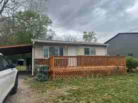 3111 N Hawthorne St - Photo 1 of 1