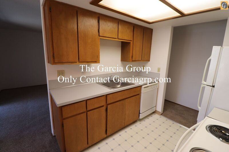 10634 Sw 49th Ave - Photo 3 of 28