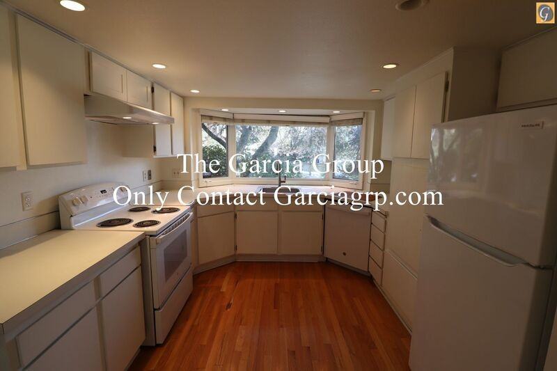 1493 Sw 66th Ave - Photo 2 of 39