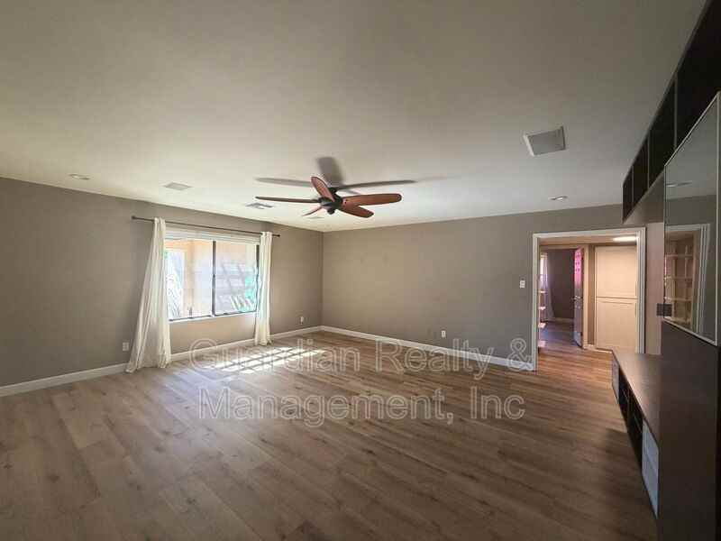 9225 N Arroya Vista Dr W - Photo 5 of 31