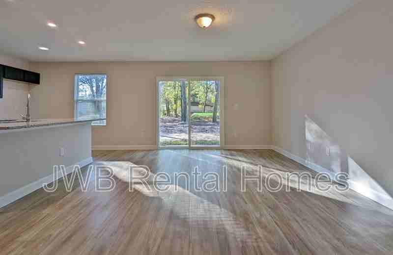 8122 Noroad - Photo 7 of 13