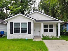 featured image of 1740 W 9th St