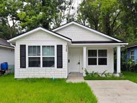 1740 W 9th St - Photo 1 of 1