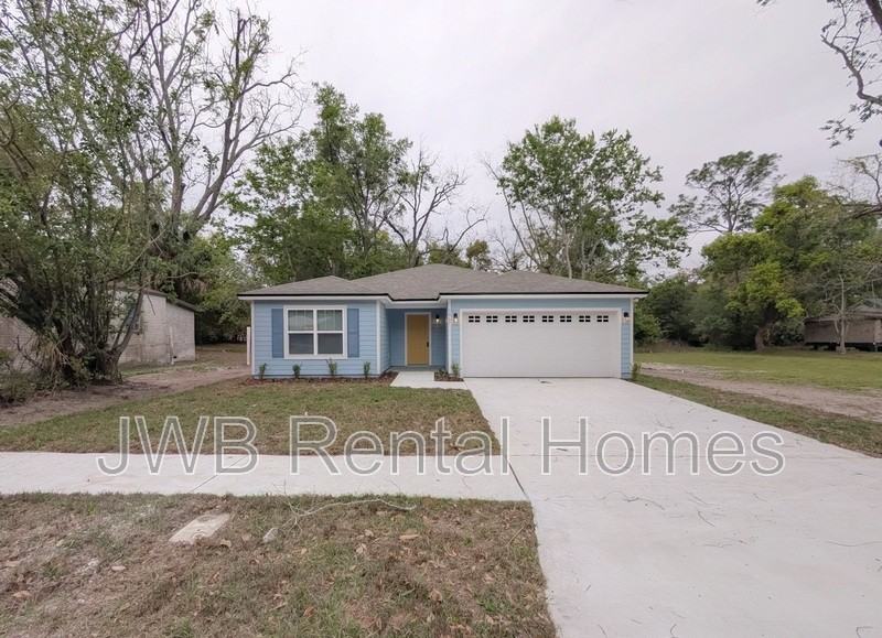 1667 Helena St - Photo 2 of 19