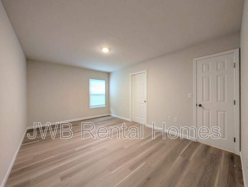 1667 Helena St - Photo 7 of 19