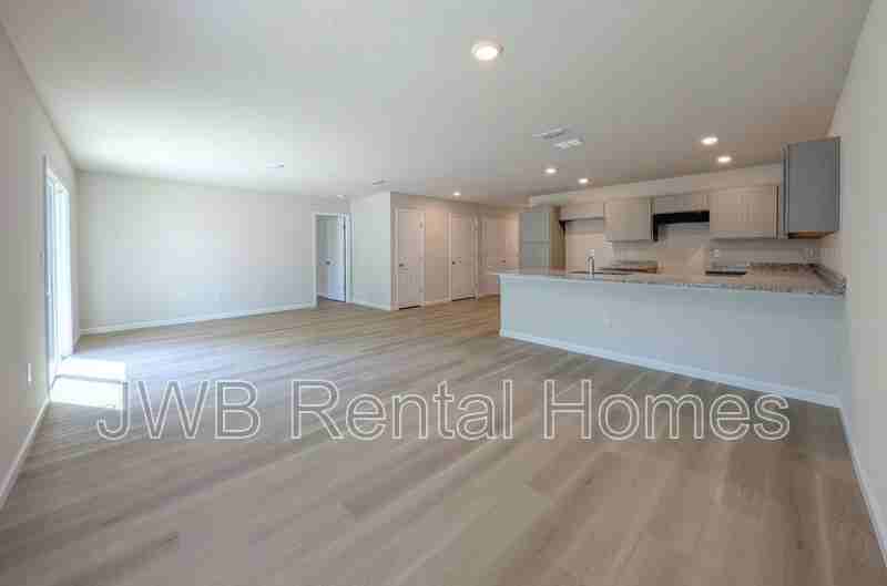 37 Hay Ave - Photo 5 of 19