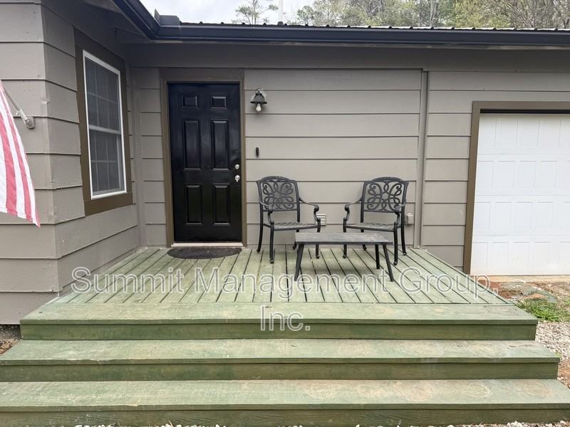 1195 Fincher Rd - Photo 2 of 26