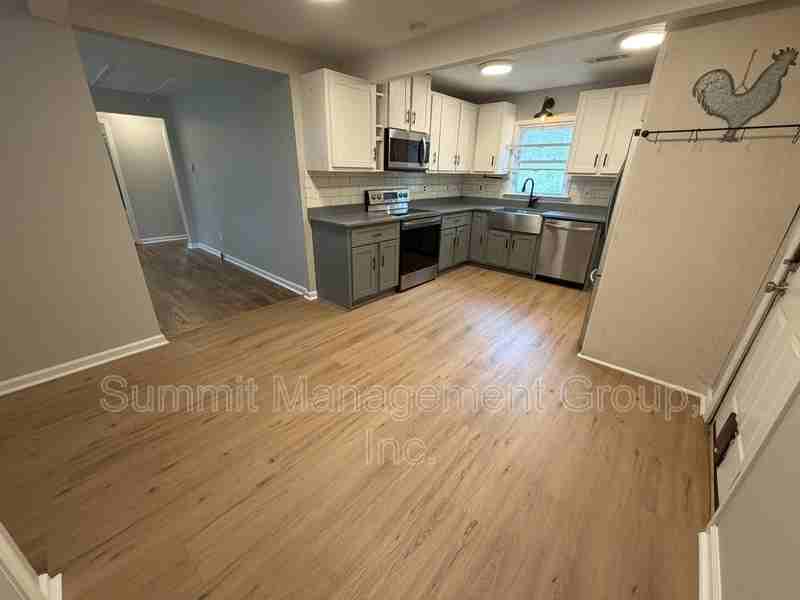 1195 Fincher Rd - Photo 3 of 26