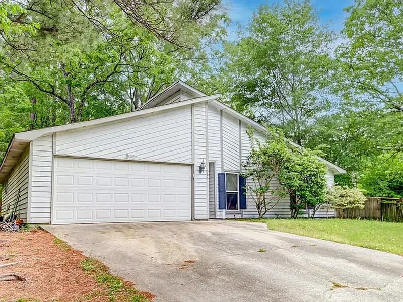 303 Canaberry Cir - Photo 2 of 19