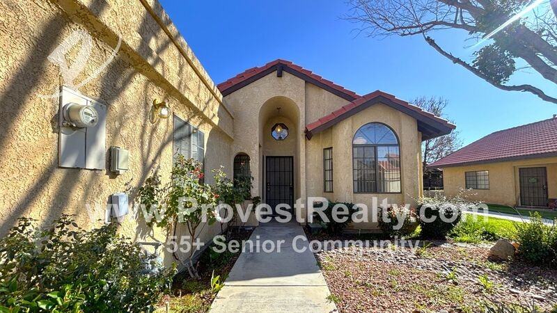 19053 Elm Dr - Photo 3 of 19