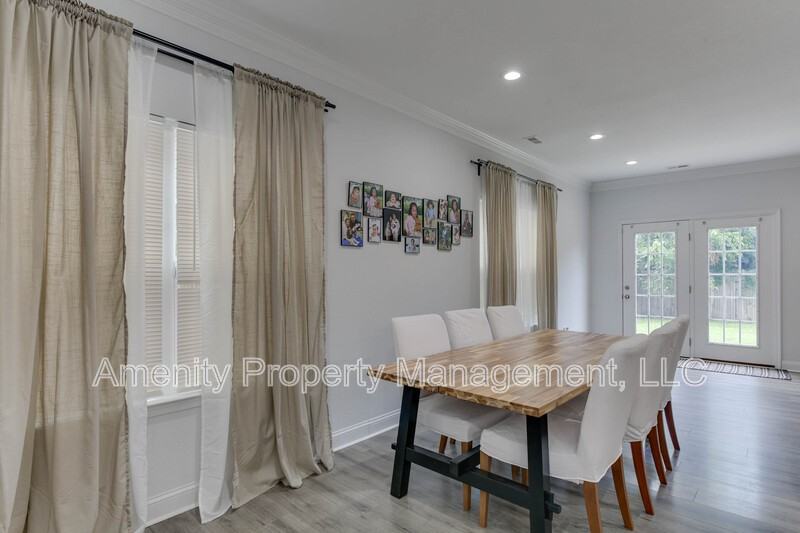 614 Rolfe St - Photo 5 of 32