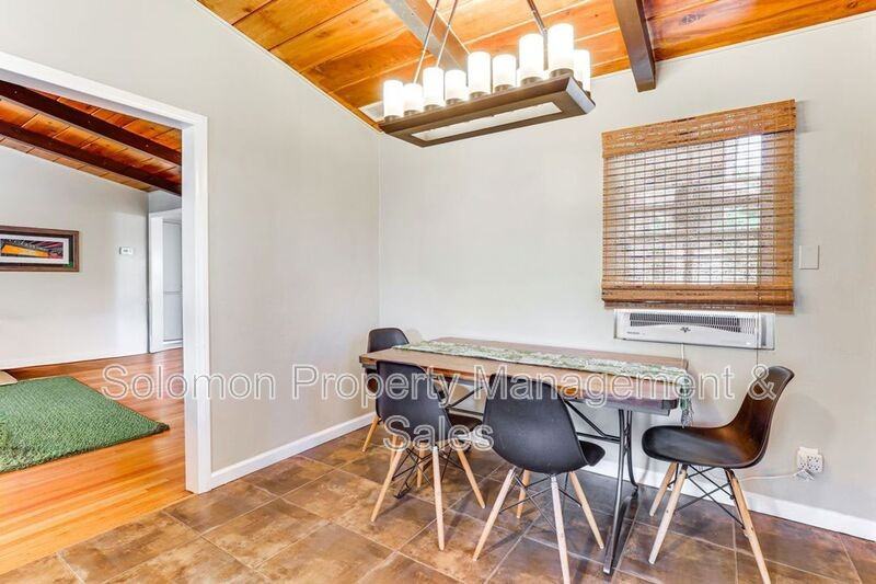 901 Eucalyptus Ave - Photo 5 of 16