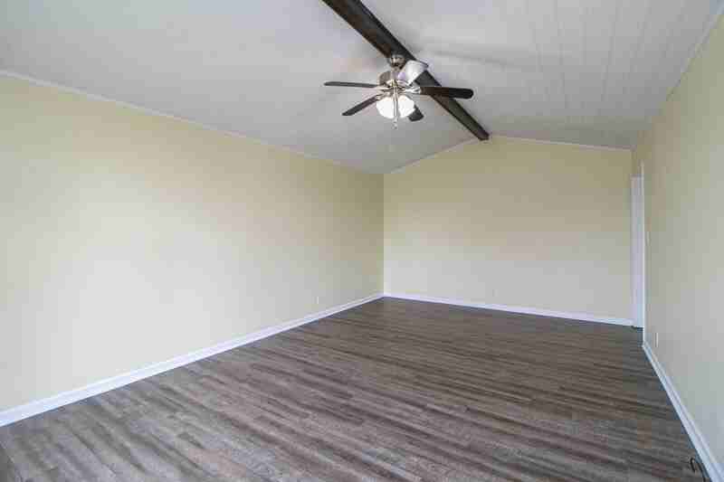 329 Northridge Dr - Photo 2 of 27