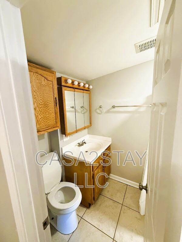 1127 Lincoln Ave #1127 - Photo 6 of 10