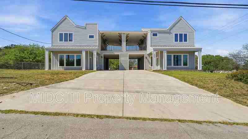 895 E Mather St - Photo 2 of 32