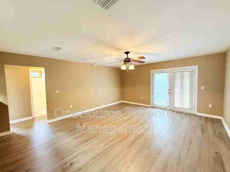 111 N Charles Willis Dr - Photo 7 of 23