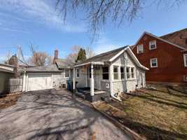 featured image of 707 118th St