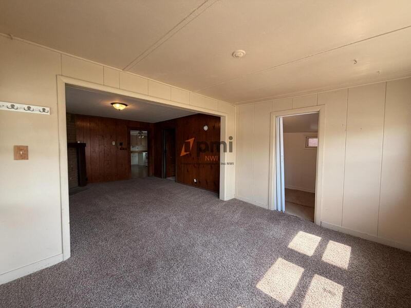 707 118th St - Photo 3 of 18