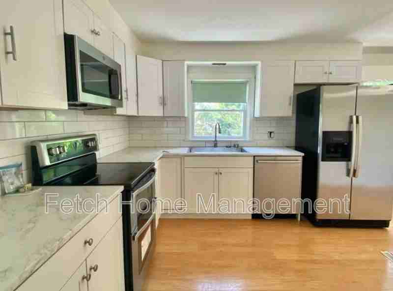 1766 Linwood Ave - Photo 6 of 24