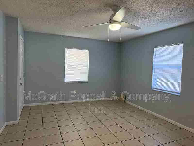 1408 Spencer Ct #A - Photo 4 of 9