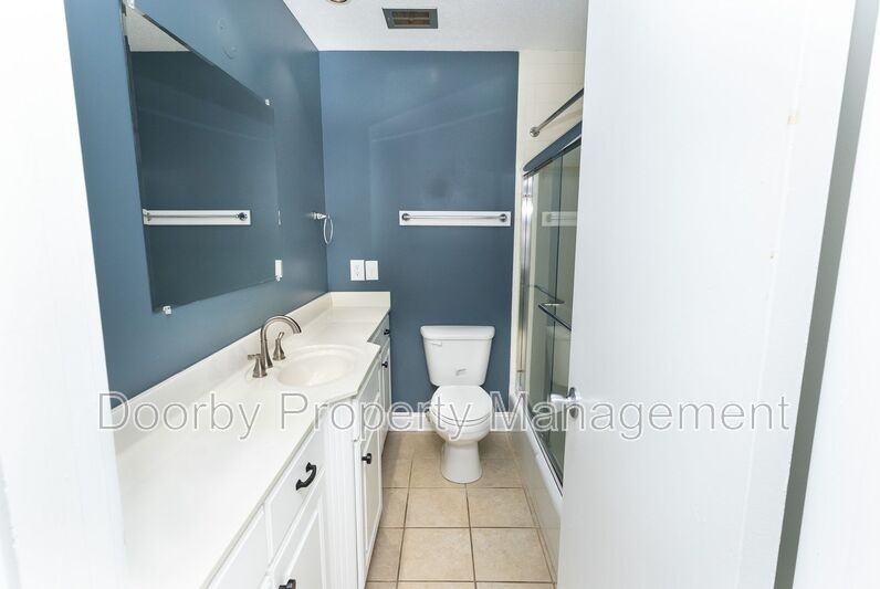 568 River St - Photo 7 of 18