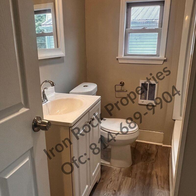 130 Cole St - Photo 6 of 12