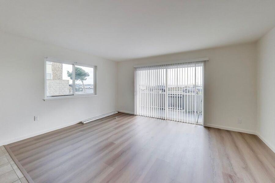 1701 Shoreline Drive - Photo 3 of 26