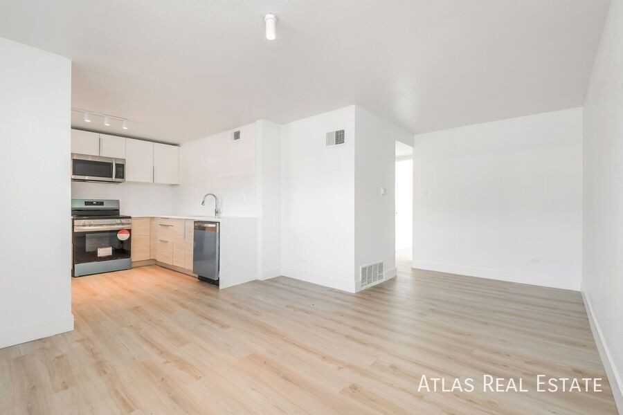 2550-2560 N Ogden Street - Photo 4 of 24